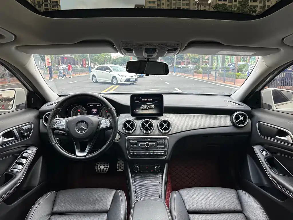 Mercedes-Benz GLA — миниатюра 19