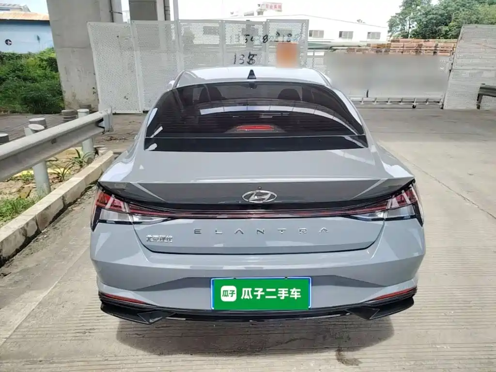 Hyundai Elantra — миниатюра 6
