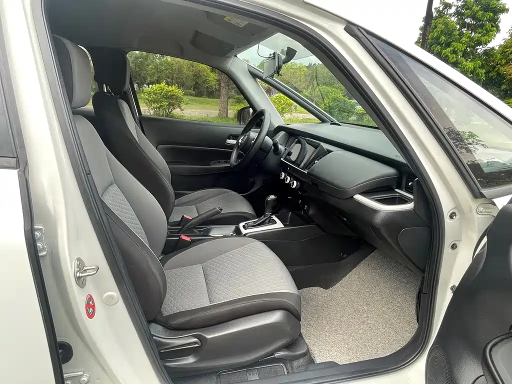 Honda Fit — миниатюра 15