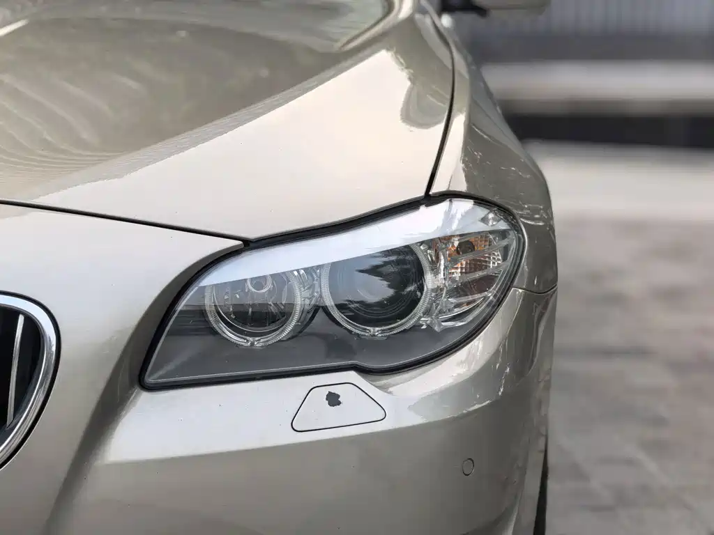 BMW 5 Series — миниатюра 16