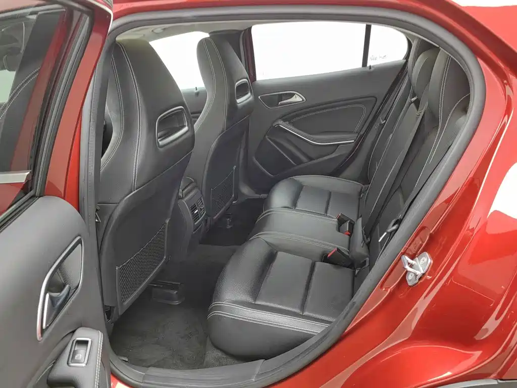 Mercedes-Benz GLA — миниатюра 15