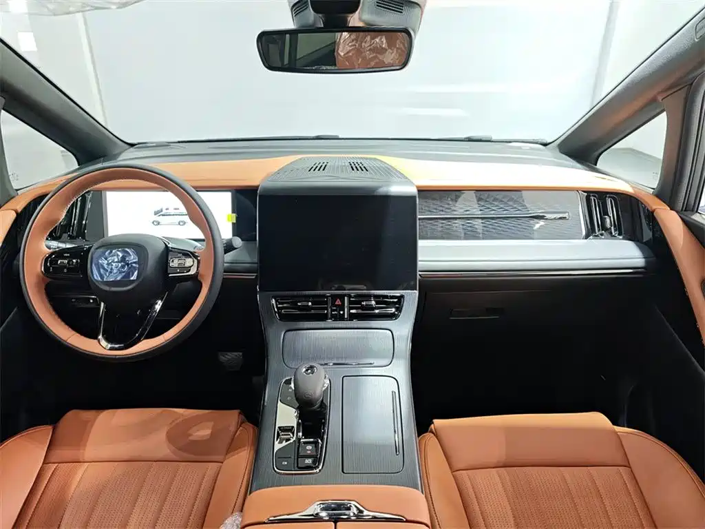 GAC Motor Trumpchi E9 — миниатюра 6