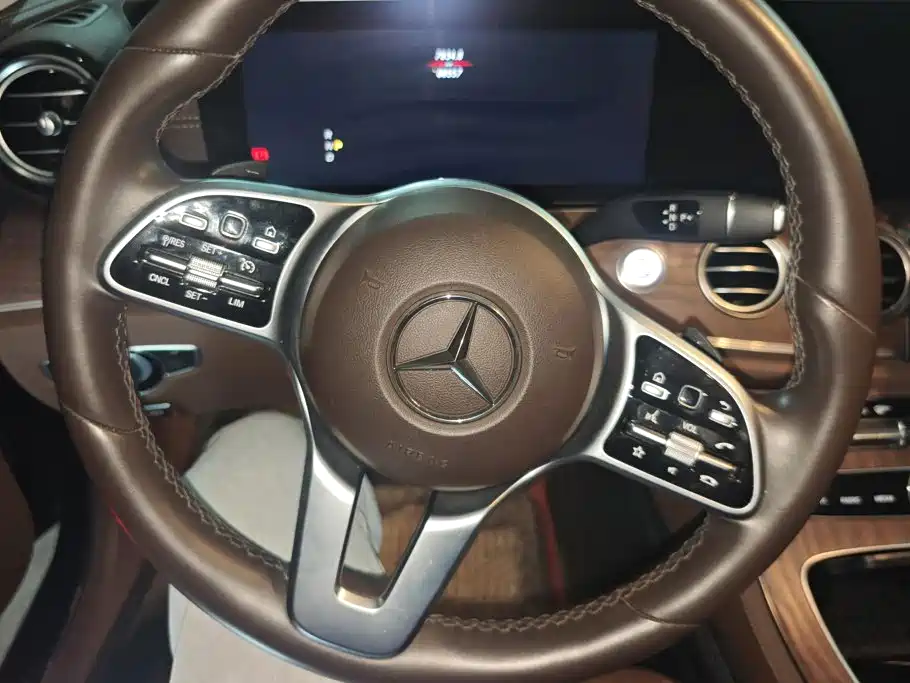 Mercedes-Benz E-Class New Energy — миниатюра 15