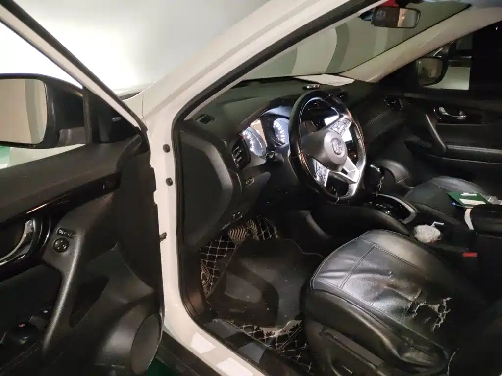 Nissan X-Trail — миниатюра 12