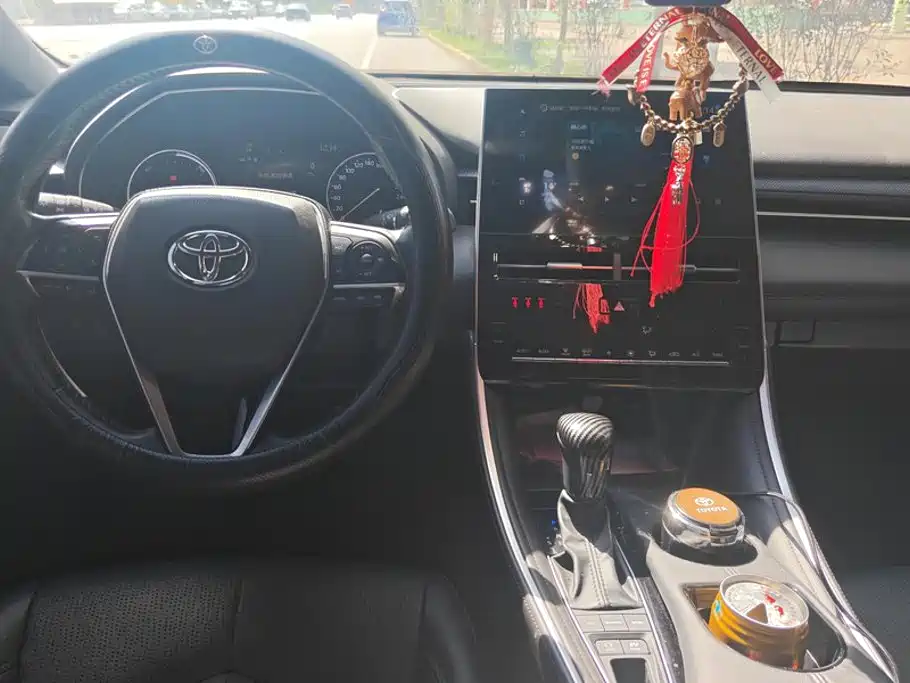 Toyota Avalon — миниатюра 12