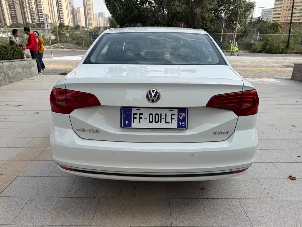 Volkswagen Bora — миниатюра 8