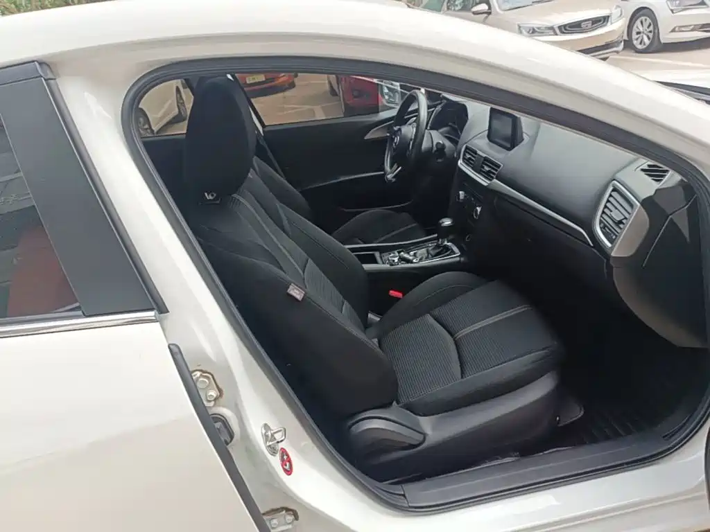 Mazda 3 Axela — миниатюра 25