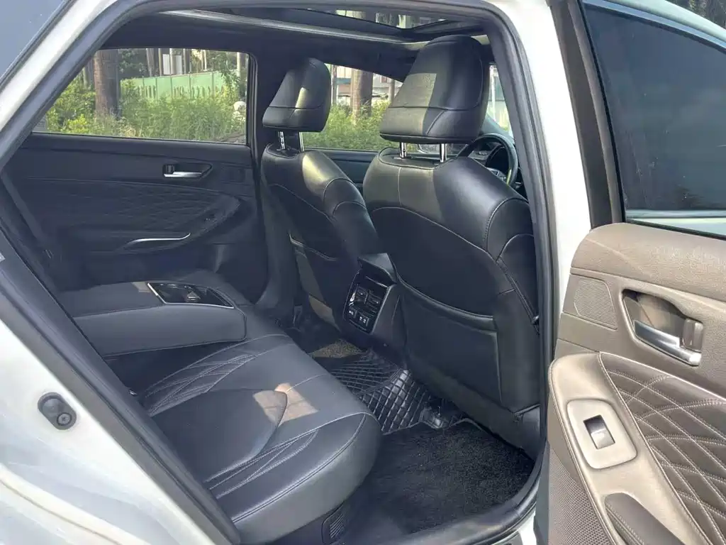 Toyota Avalon — миниатюра 18