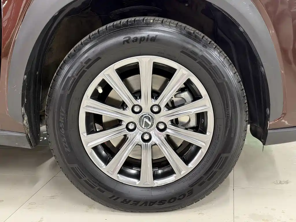 Lexus NX — миниатюра 10
