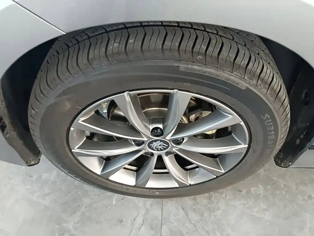 BYD Qin L — миниатюра 23