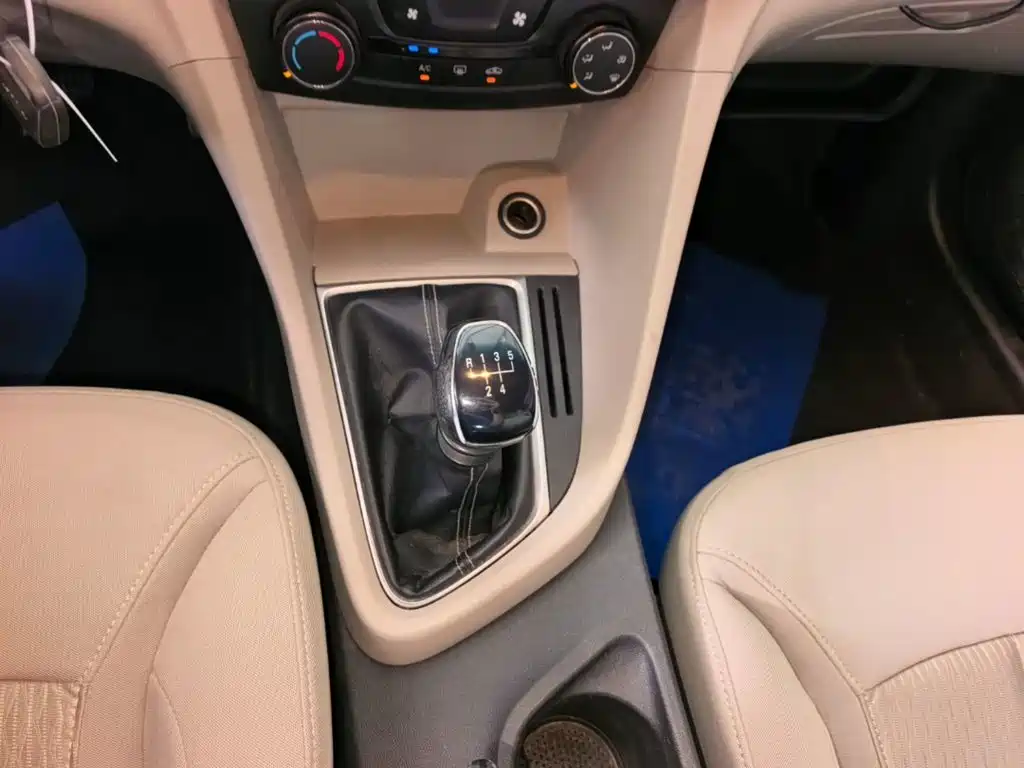 Buick Excelle — миниатюра 14