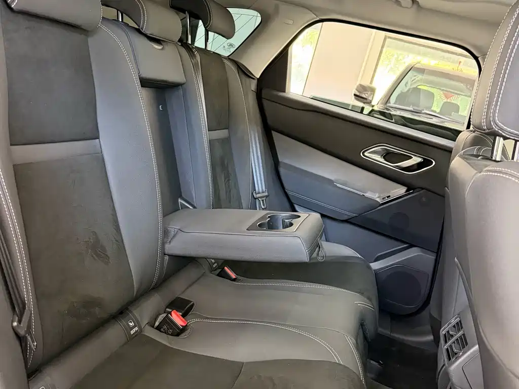 Land Rover Velar — миниатюра 10