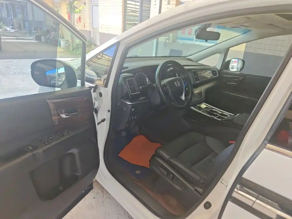 Honda Elysion — миниатюра 16
