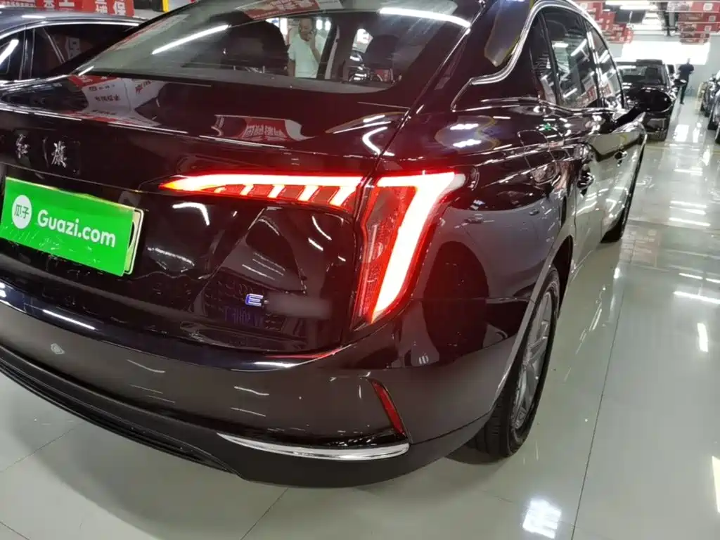 Hongqi Hongqi E-QM5 — миниатюра 8