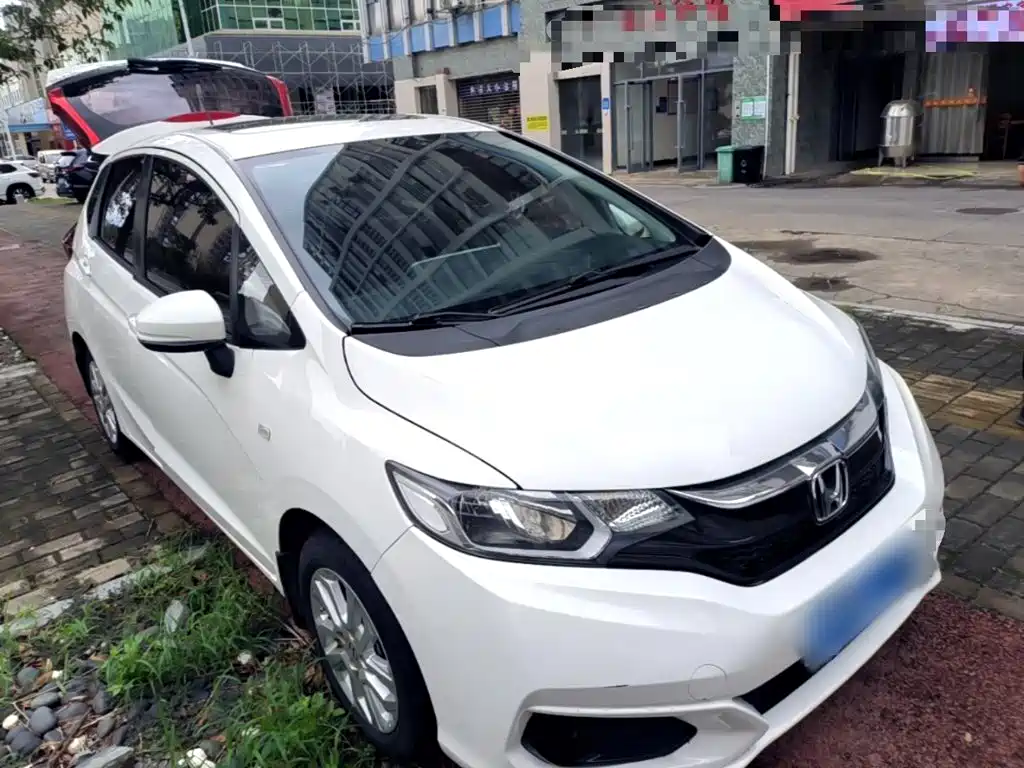 Honda Fit — миниатюра 4