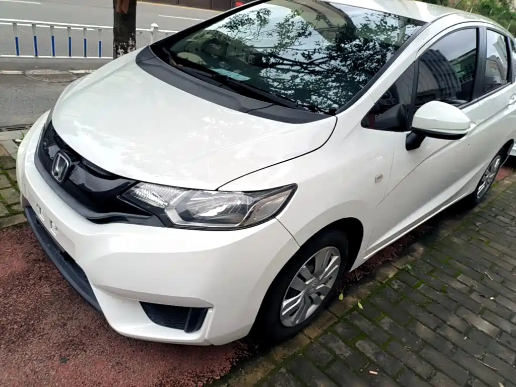 Honda Fit — миниатюра 2