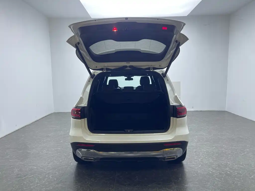 Mercedes-Benz GLB — миниатюра 7