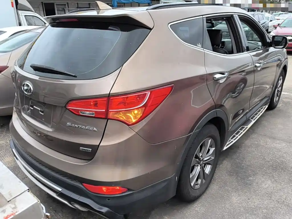 Hyundai Santa Fe — миниатюра 7
