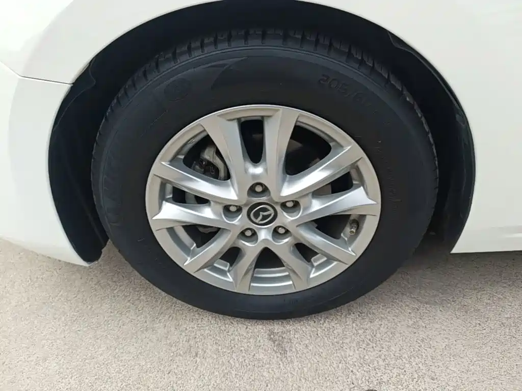 Mazda 3 Axela — миниатюра 23