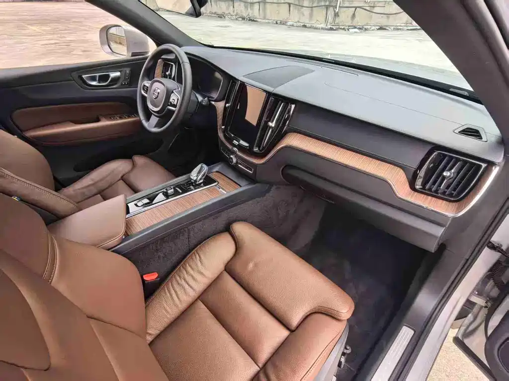 Volvo XC60 — миниатюра 15