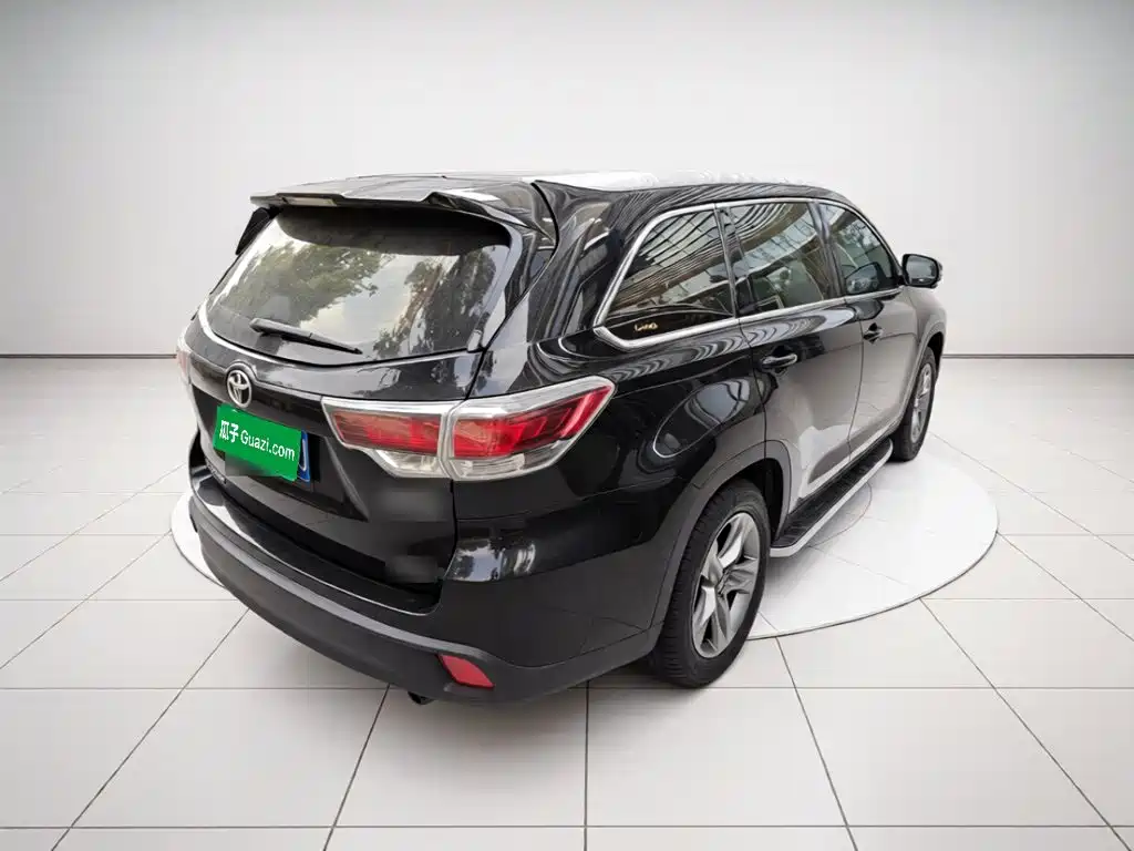 Toyota Highlander — миниатюра 4
