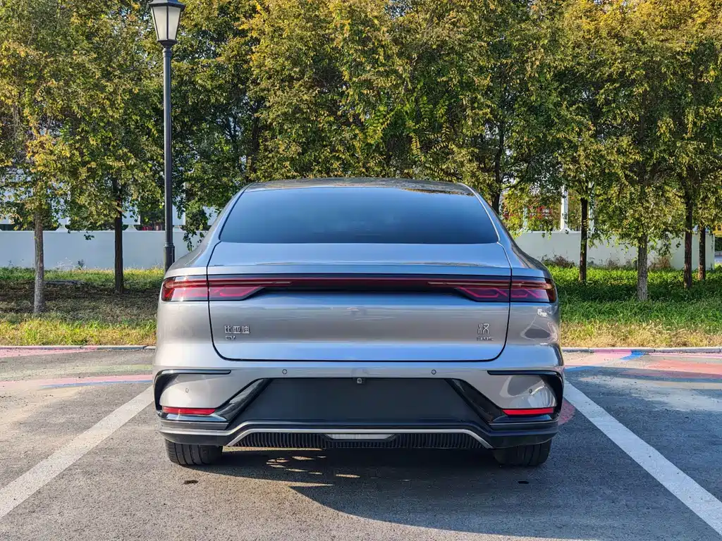 BYD Han — миниатюра 5