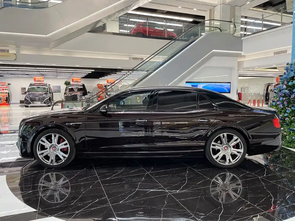 Bentley Flying Spur — миниатюра 9