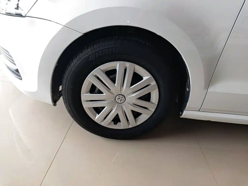 Volkswagen Polo — миниатюра 23