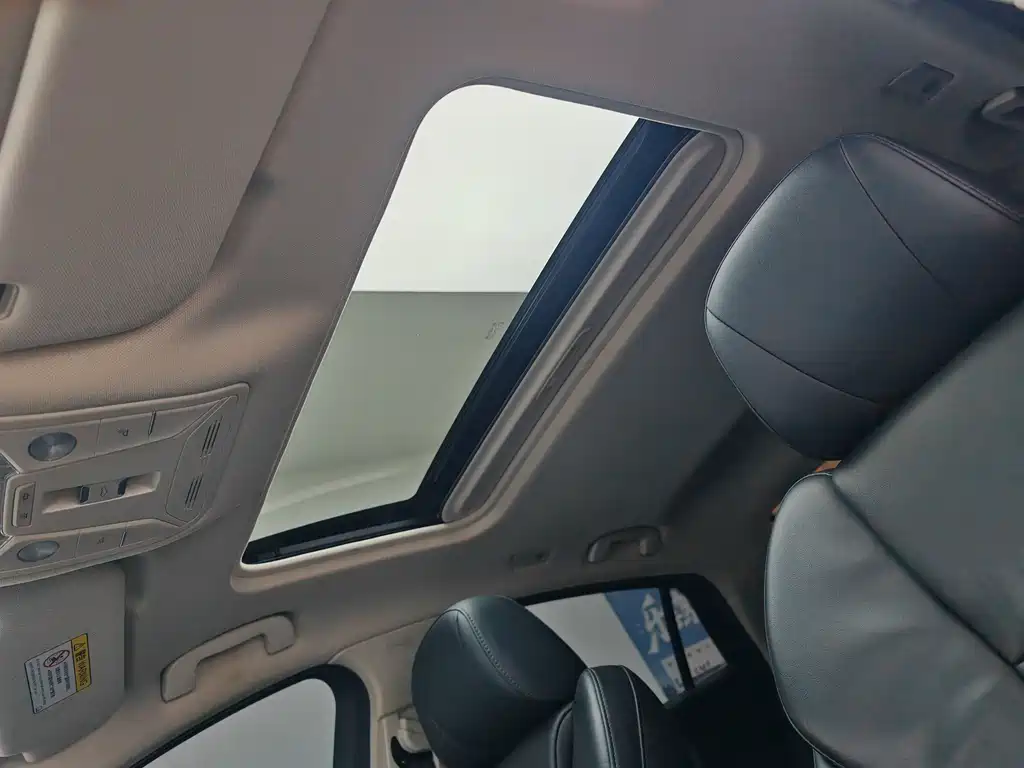 Hongqi Hongqi H5 — миниатюра 18