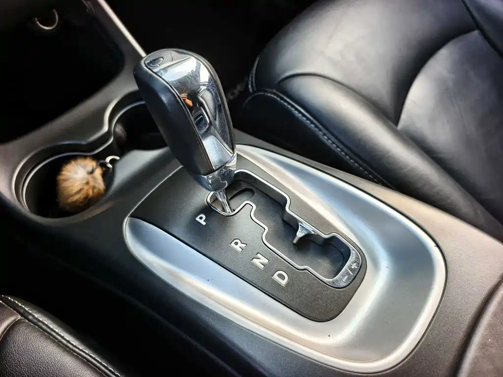 Dodge Journey — миниатюра 7