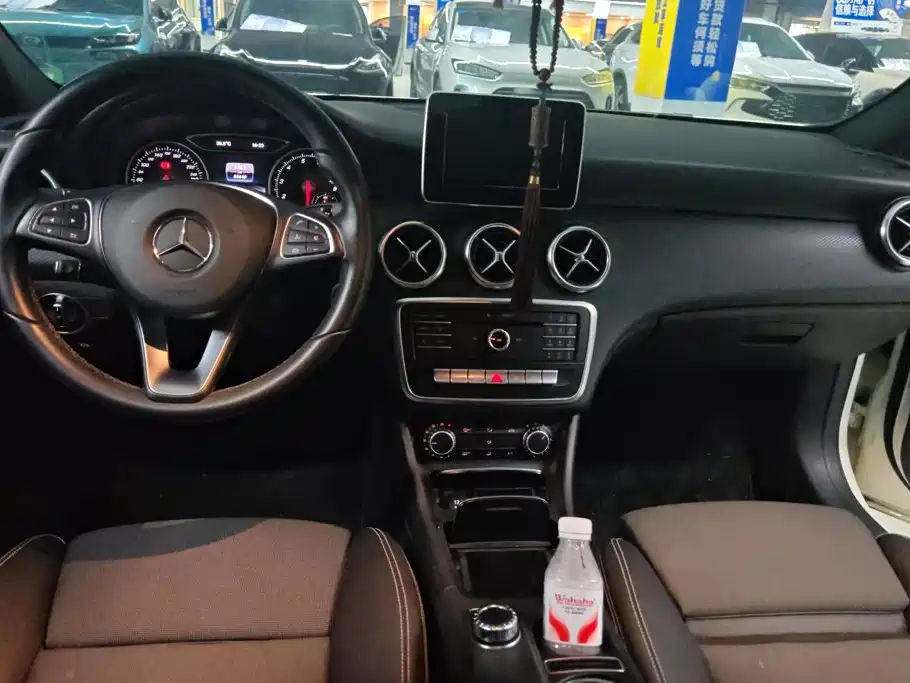 Mercedes-Benz A-Class (Import) — миниатюра 12