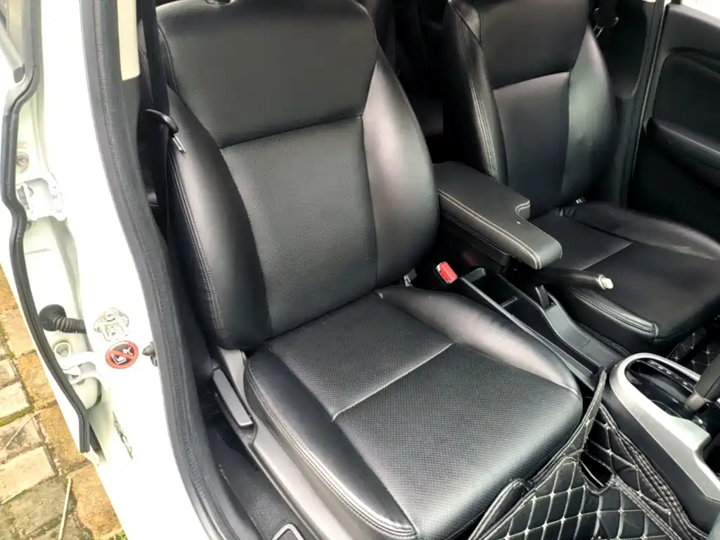 Honda Fit — миниатюра 25