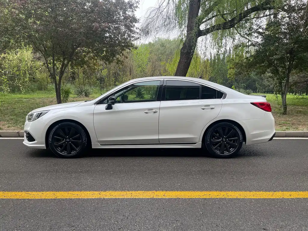 Subaru Legacy 2020 2.5i EyeSight