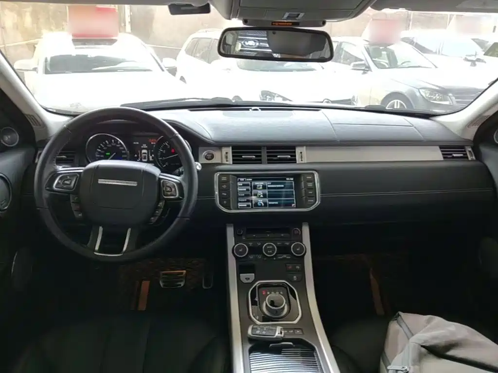 Land Rover Evoque (Import) — миниатюра 10