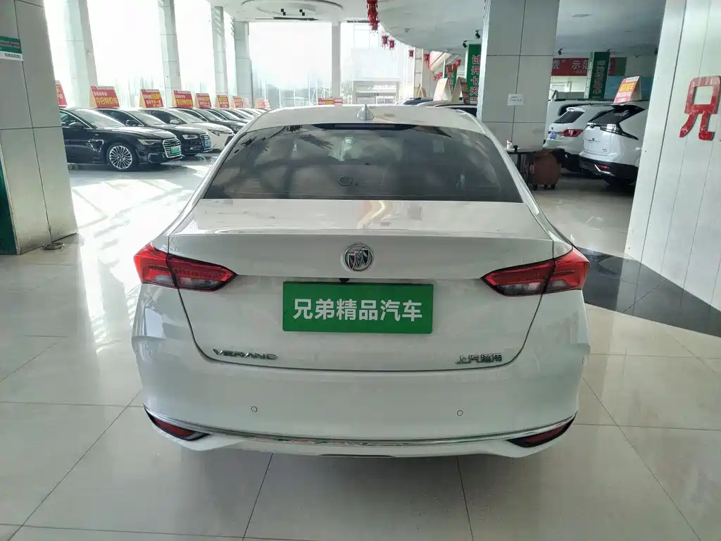 Buick Verano — миниатюра 11