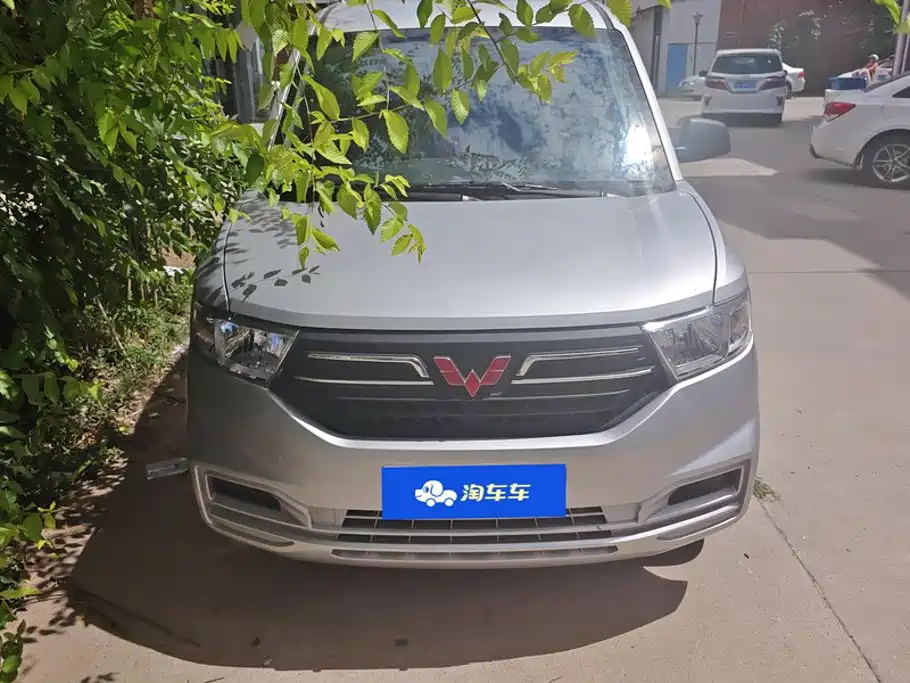 Wuling Hongguang V — миниатюра 2