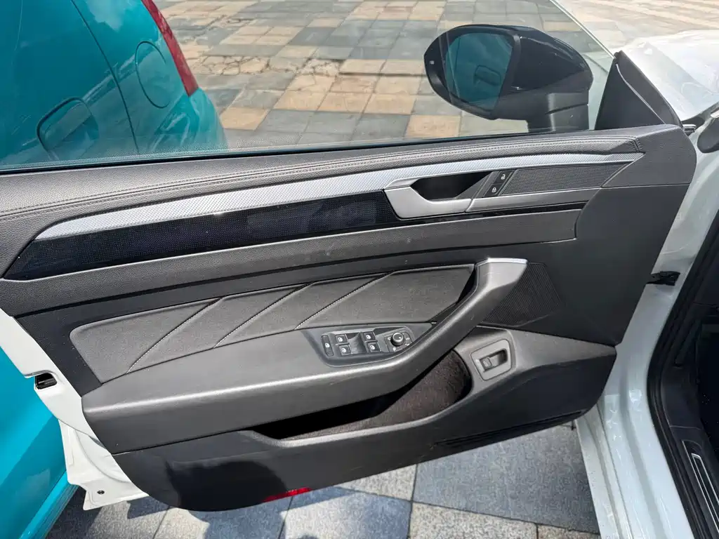 Volkswagen CC — миниатюра 6
