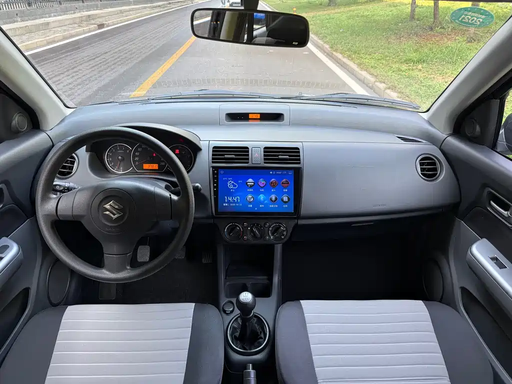 Suzuki Swift — миниатюра 11