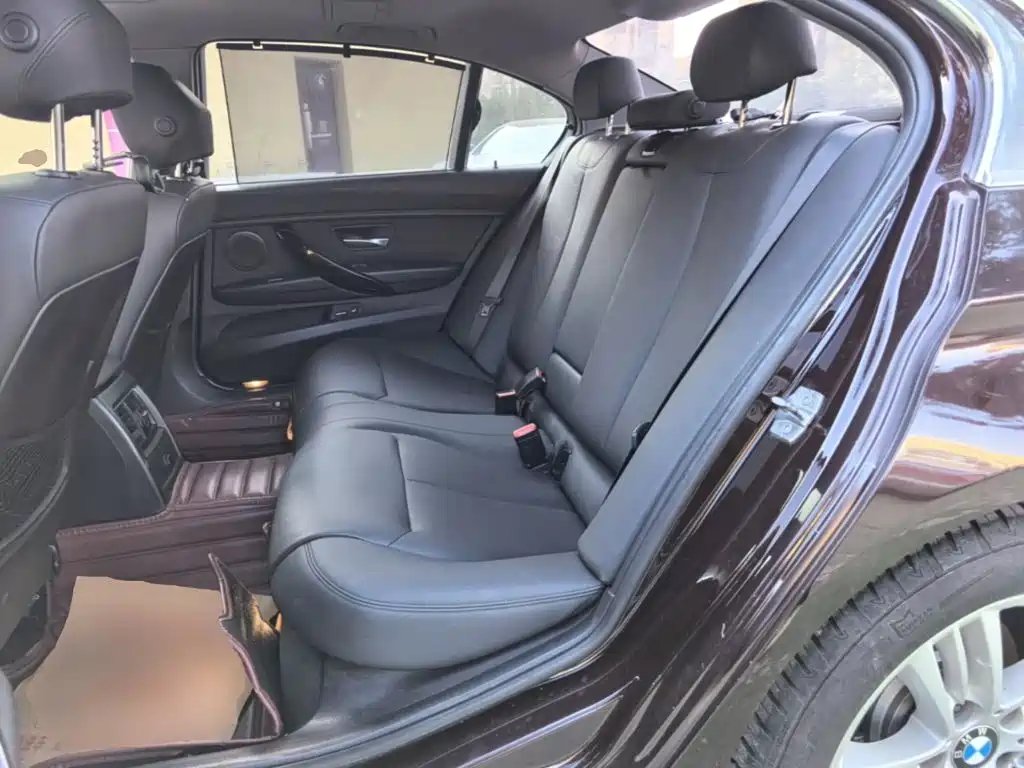 BMW 3 Series — миниатюра 17