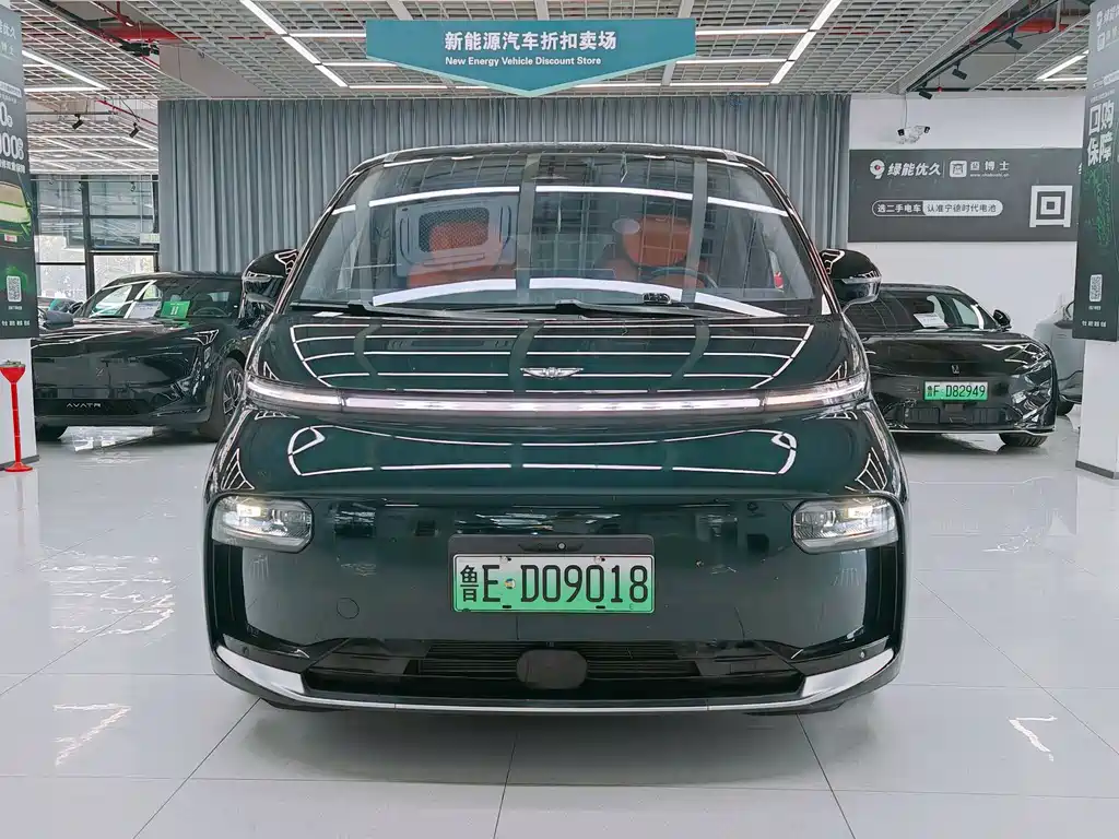 Geely Galaxy L380 2024 140 6 мест Ultra