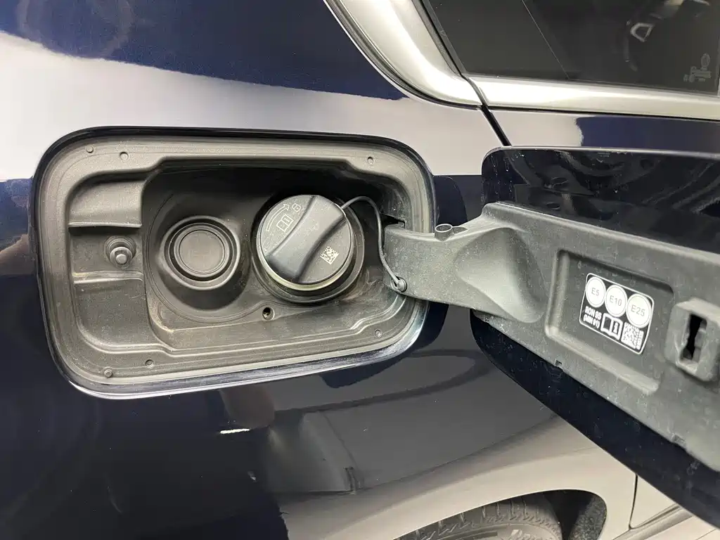 BMW 3 Series — миниатюра 11