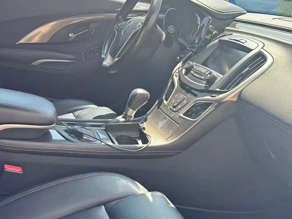 Buick LaCrosse 2013 2.0T SIDI Smart Flagship