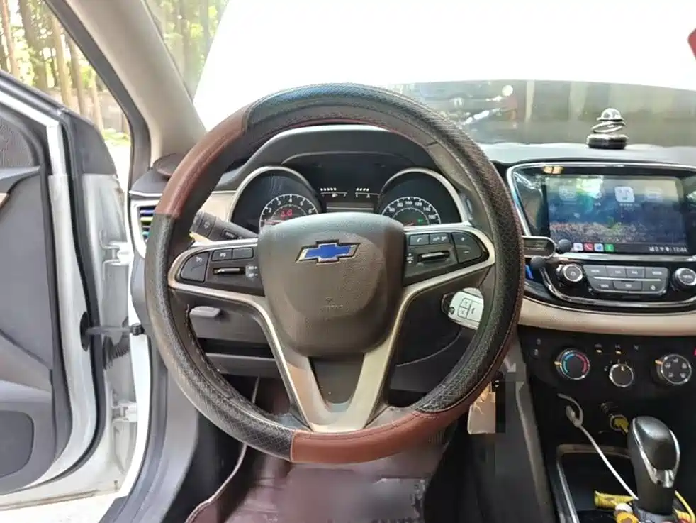 Chevrolet Monza — миниатюра 13