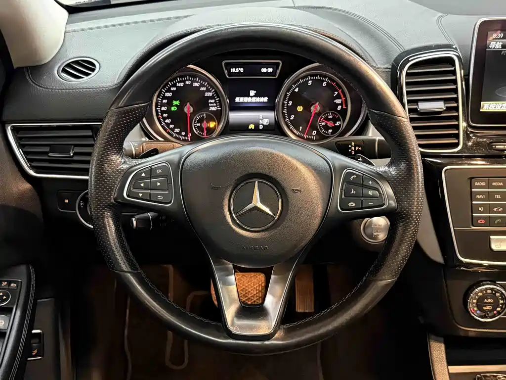 Mercedes-Benz GLE Coupe — миниатюра 10