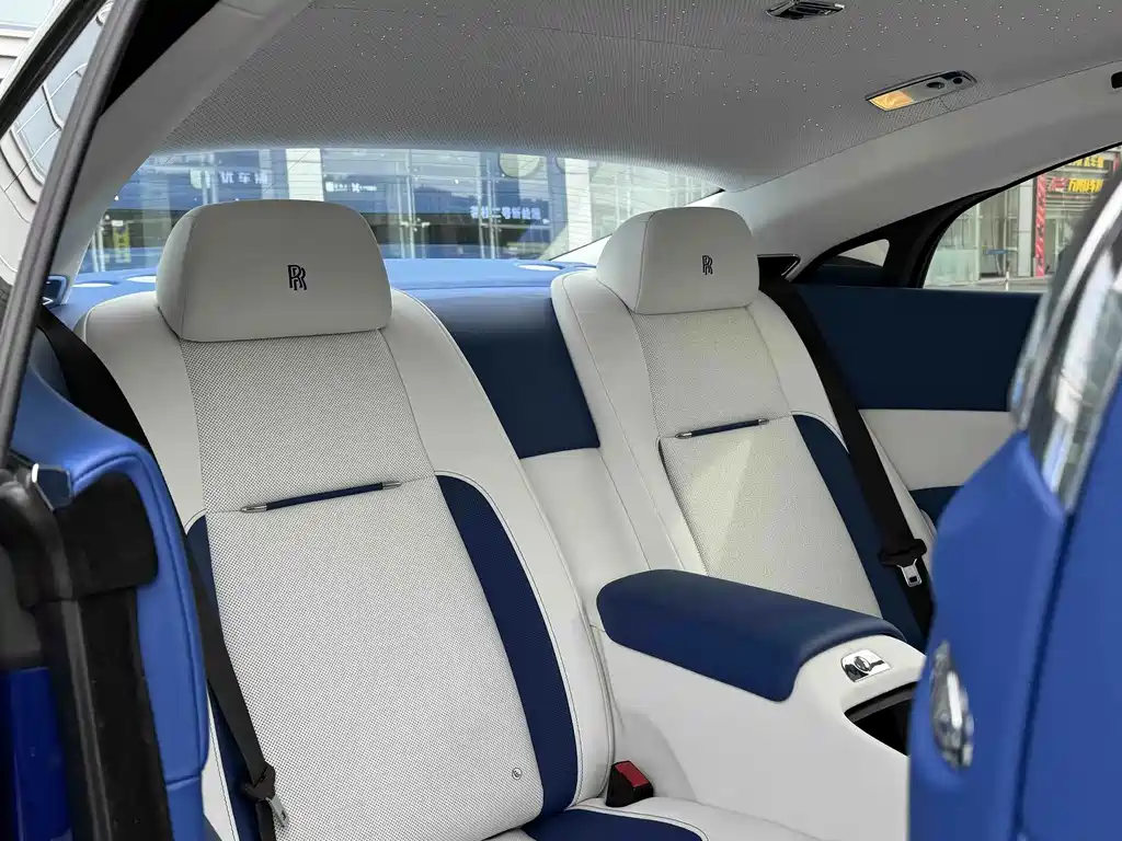 Rolls-Royce Wraith — миниатюра 8