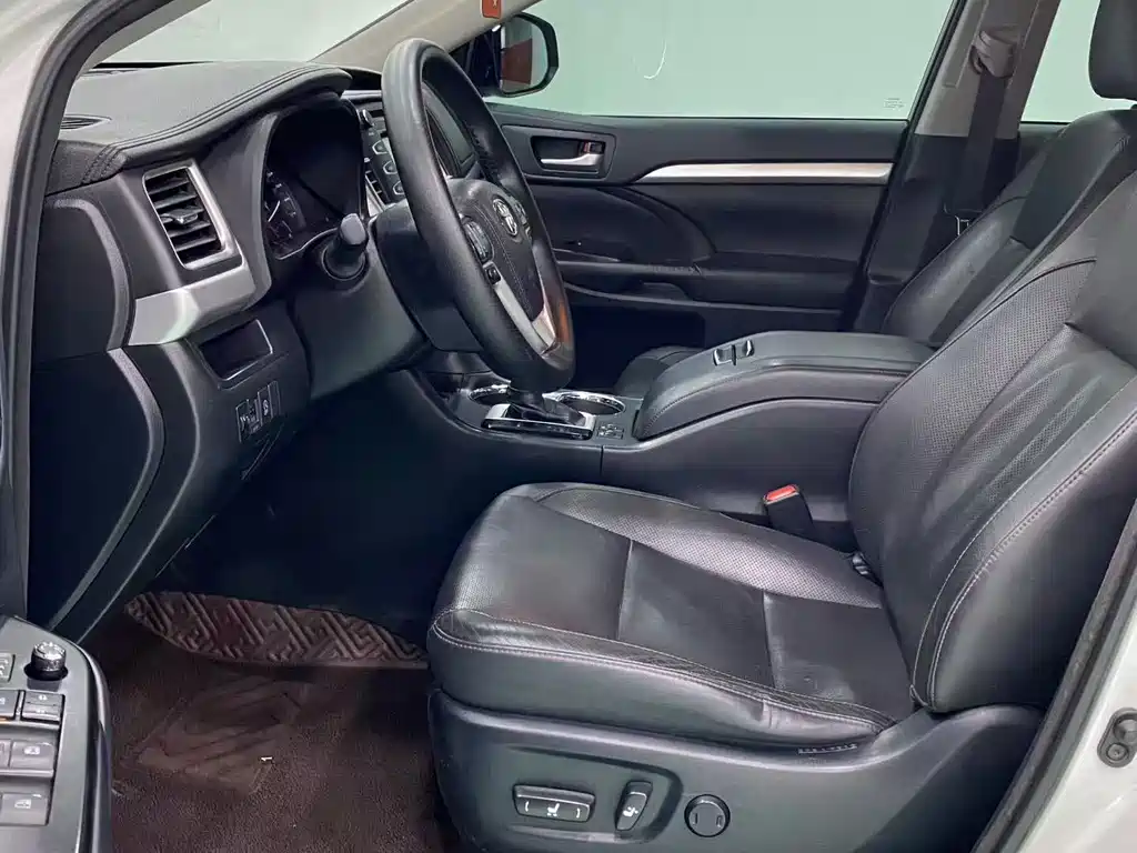 Toyota Highlander — миниатюра 4