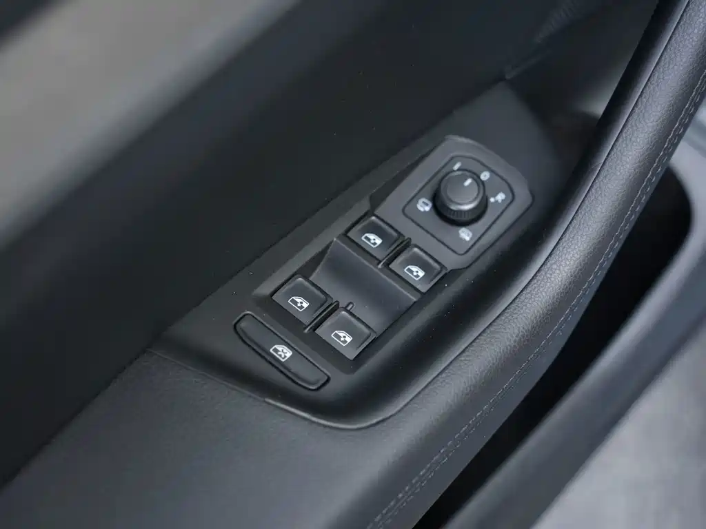Volkswagen Viloran New Energy — миниатюра 28