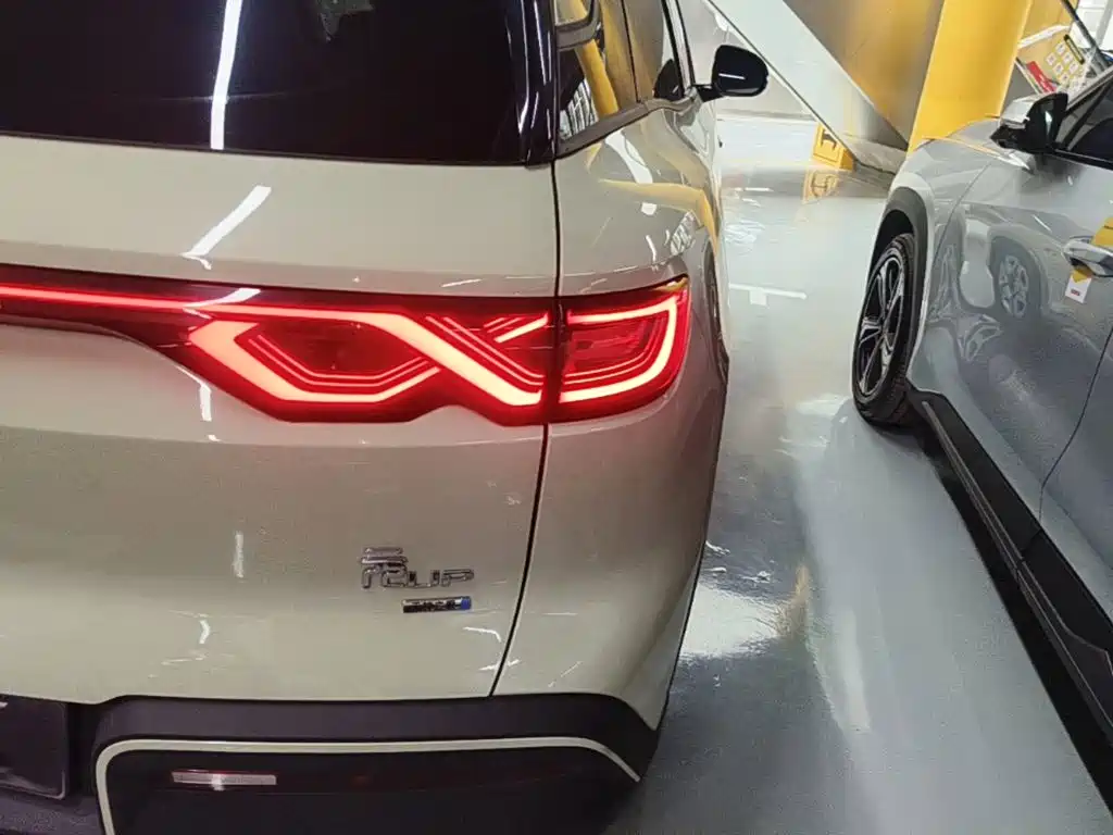 BYD Yuan UP — миниатюра 8