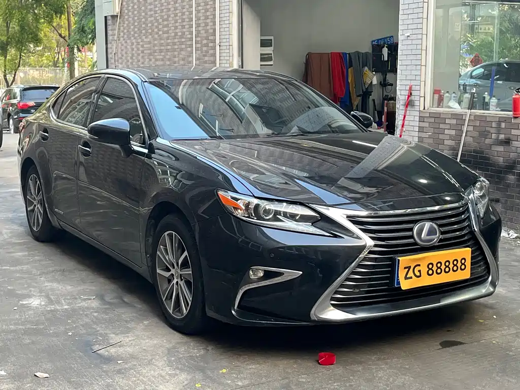 Lexus ES — миниатюра 3