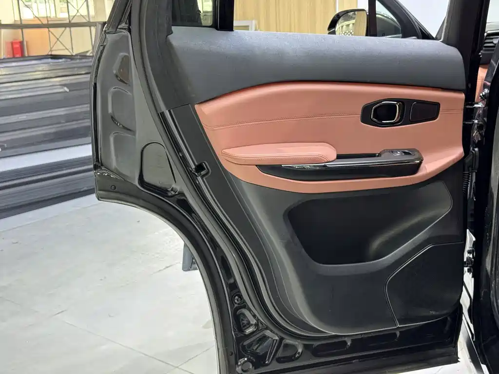 NIO EC6 — миниатюра 20
